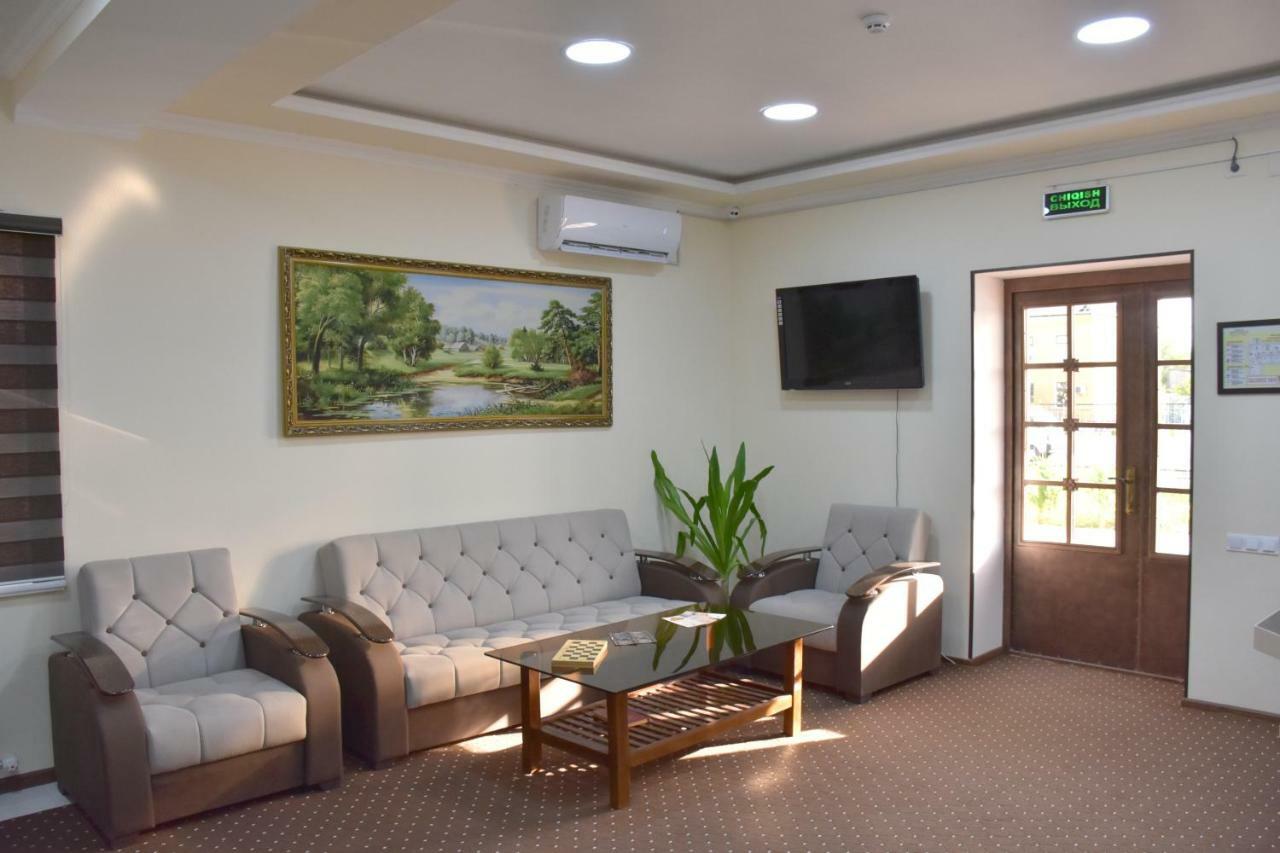 Hotel Aral ヌクス エクステリア 写真